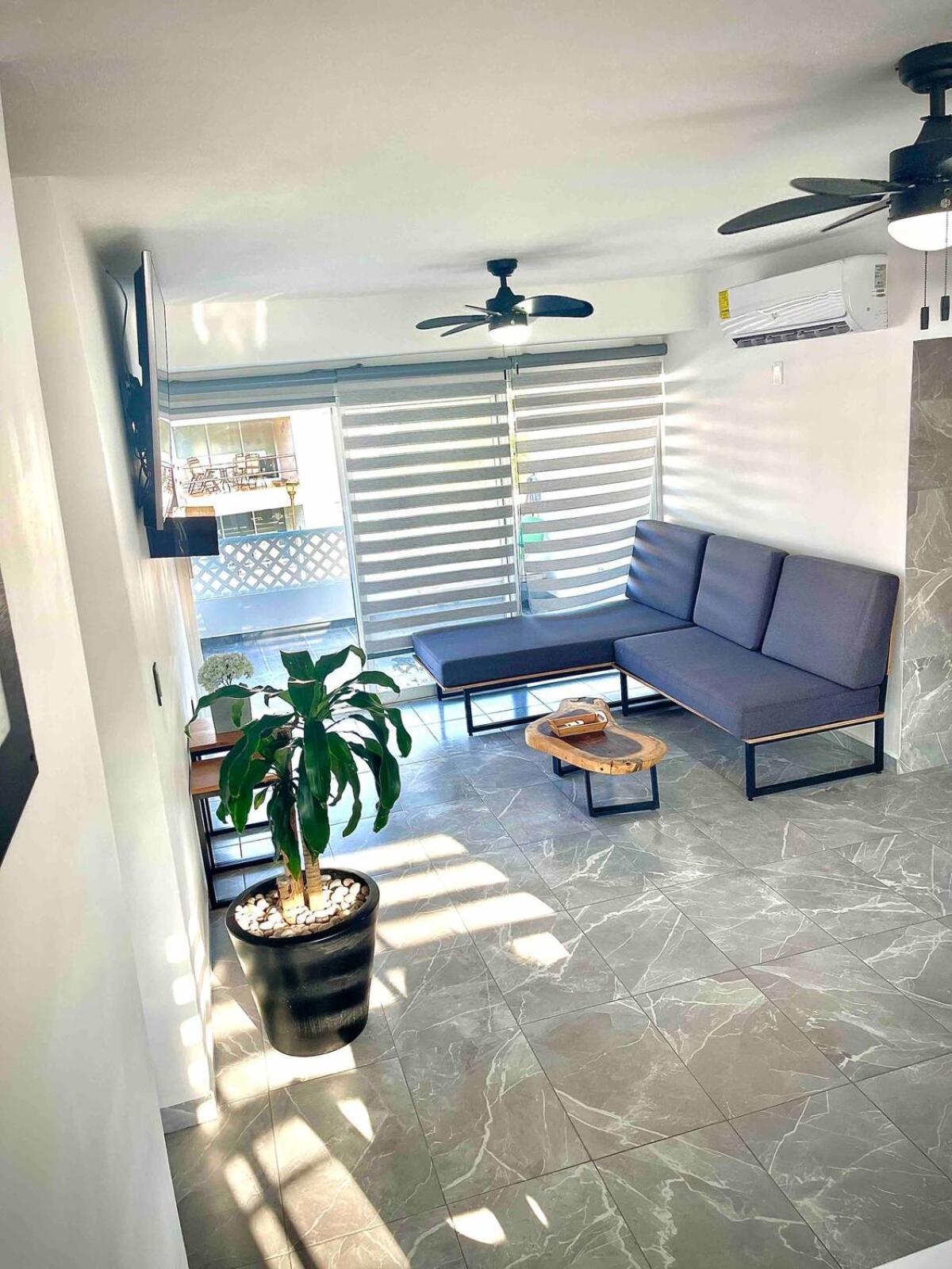 Playa Diamante 25 Amazing Family Apartment!